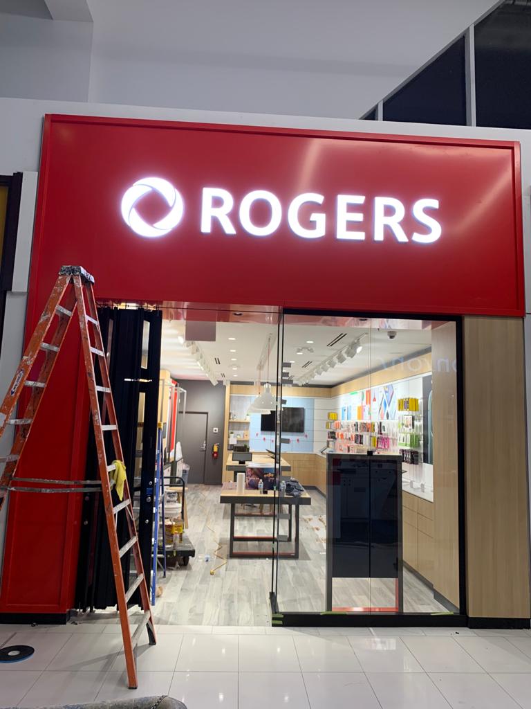 Rogers Park Royal Mall West